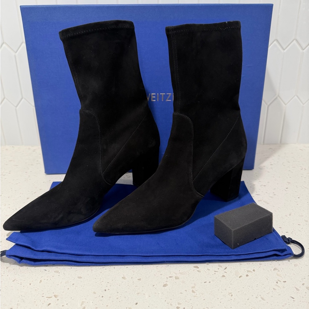 STUART WEITZMAN Landry 75 ankle boot in black - Picture 6 of 11